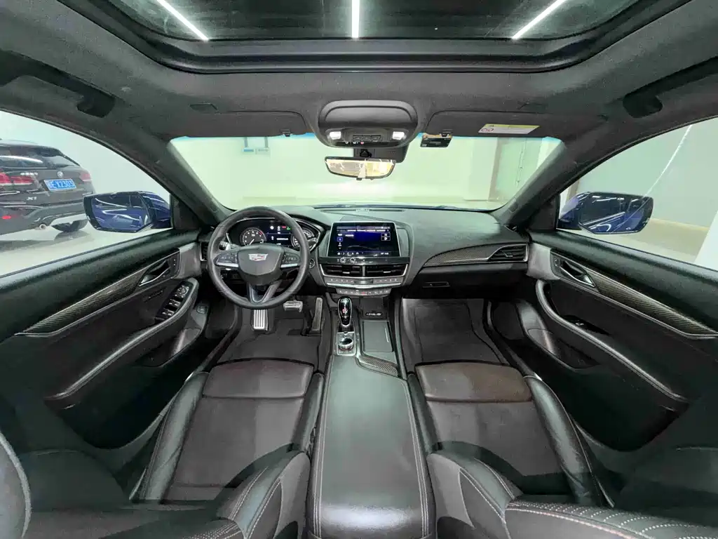 Cadillac CT5 — миниатюра 6