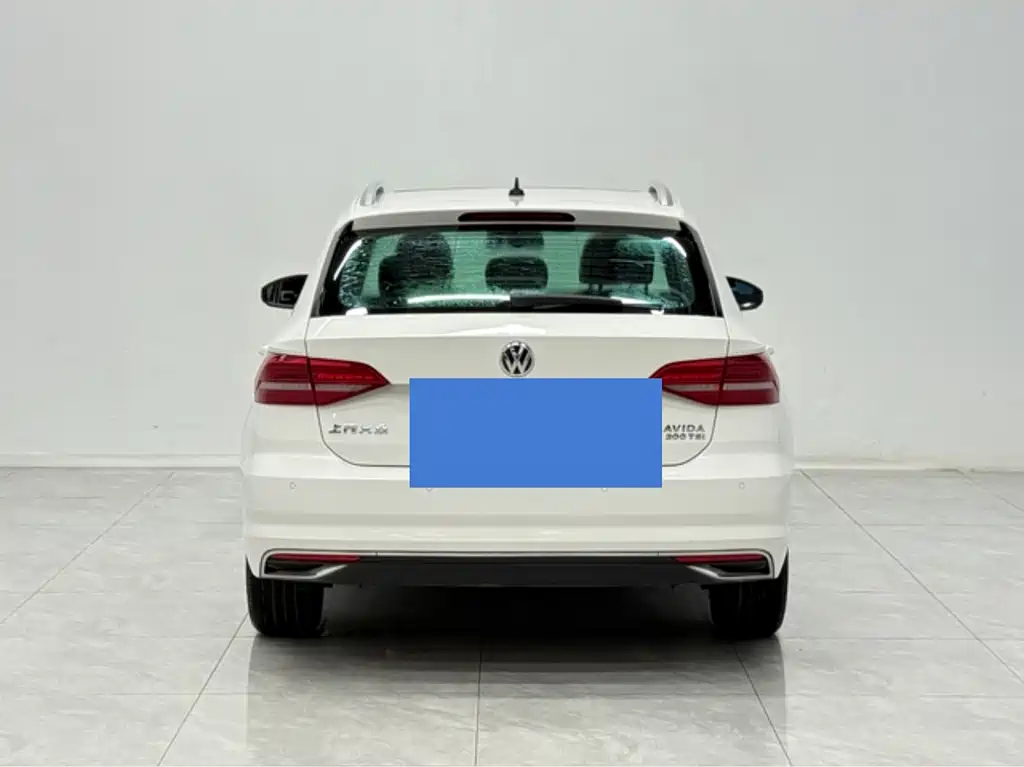 Volkswagen Lavida — миниатюра 3