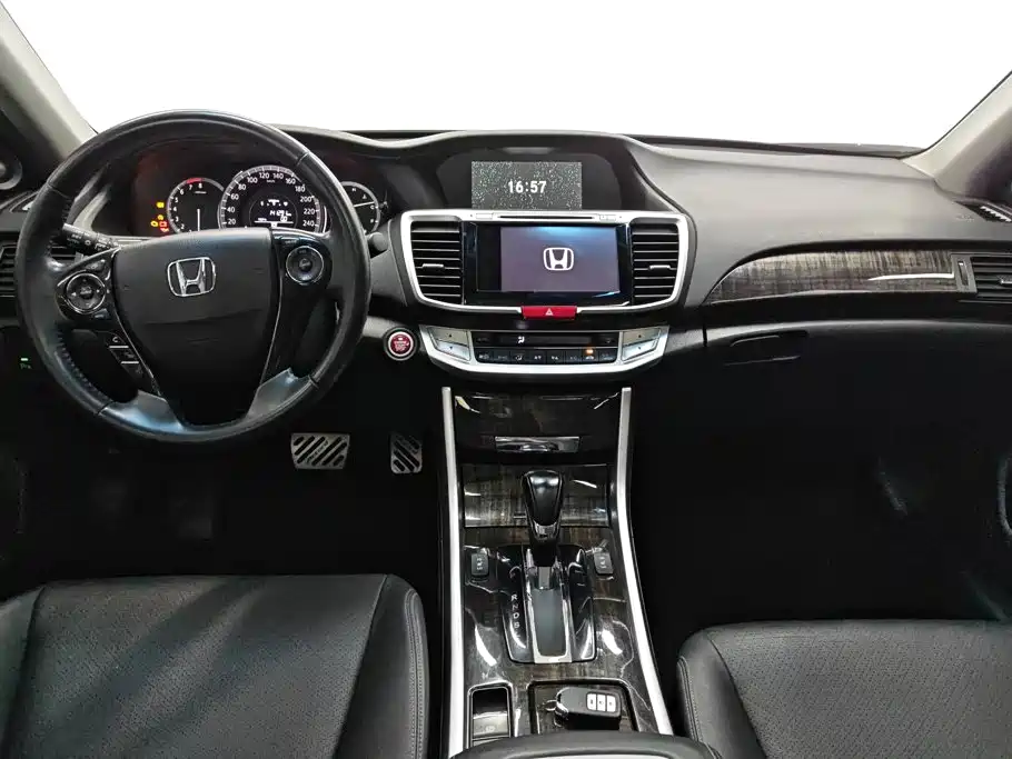 Honda Accord — миниатюра 12