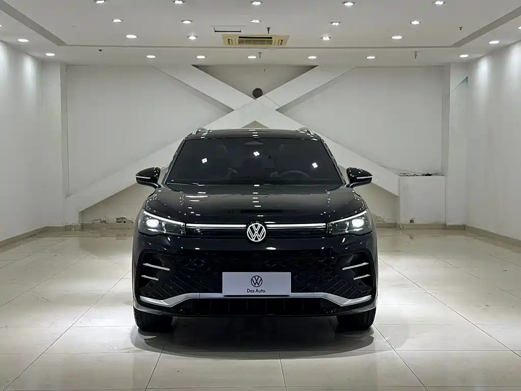Volkswagen Tiguan L — миниатюра 3