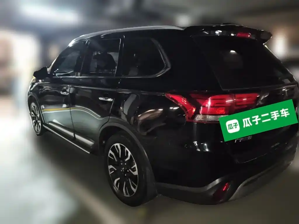 Mitsubishi Outlander — миниатюра 25