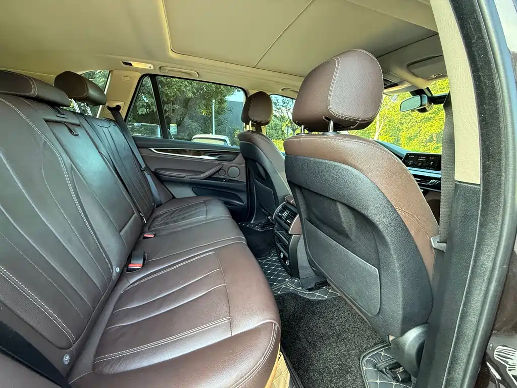 BMW X5 (Import) — миниатюра 16