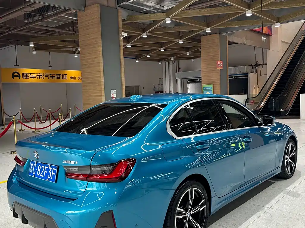 BMW 3 Series — миниатюра 8