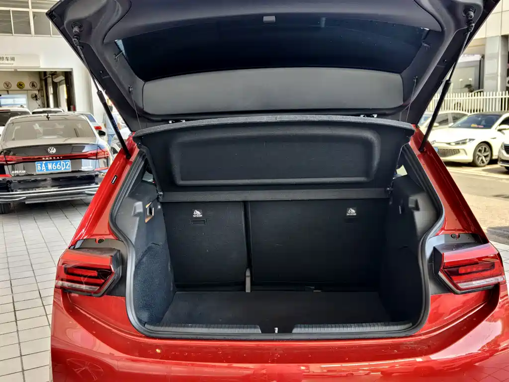 Volkswagen ID.3 — миниатюра 10
