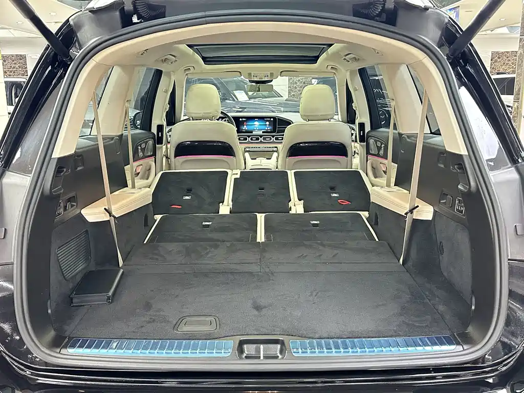 Mercedes-Benz GLS — миниатюра 10