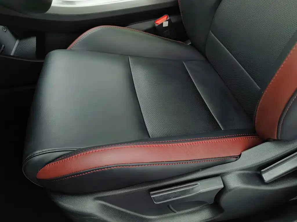 Geely Binyue — миниатюра 20