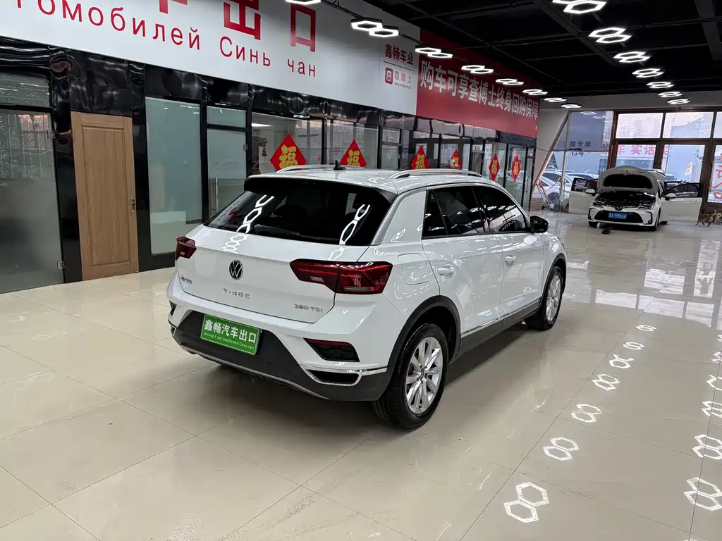 VOLKSWAGEN T ROC EXPLORING SONGS