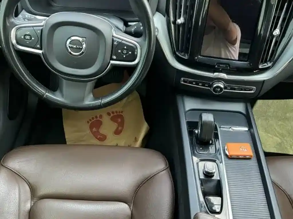 Volvo XC60 — миниатюра 8