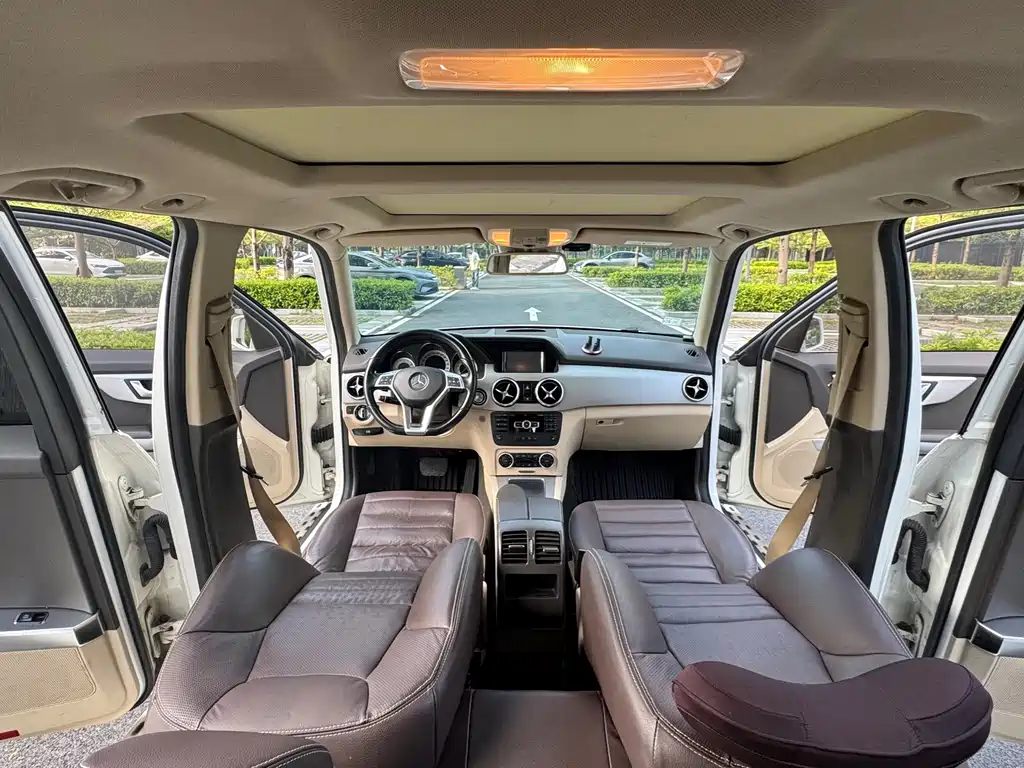 Mercedes-Benz GLK-Class — миниатюра 10