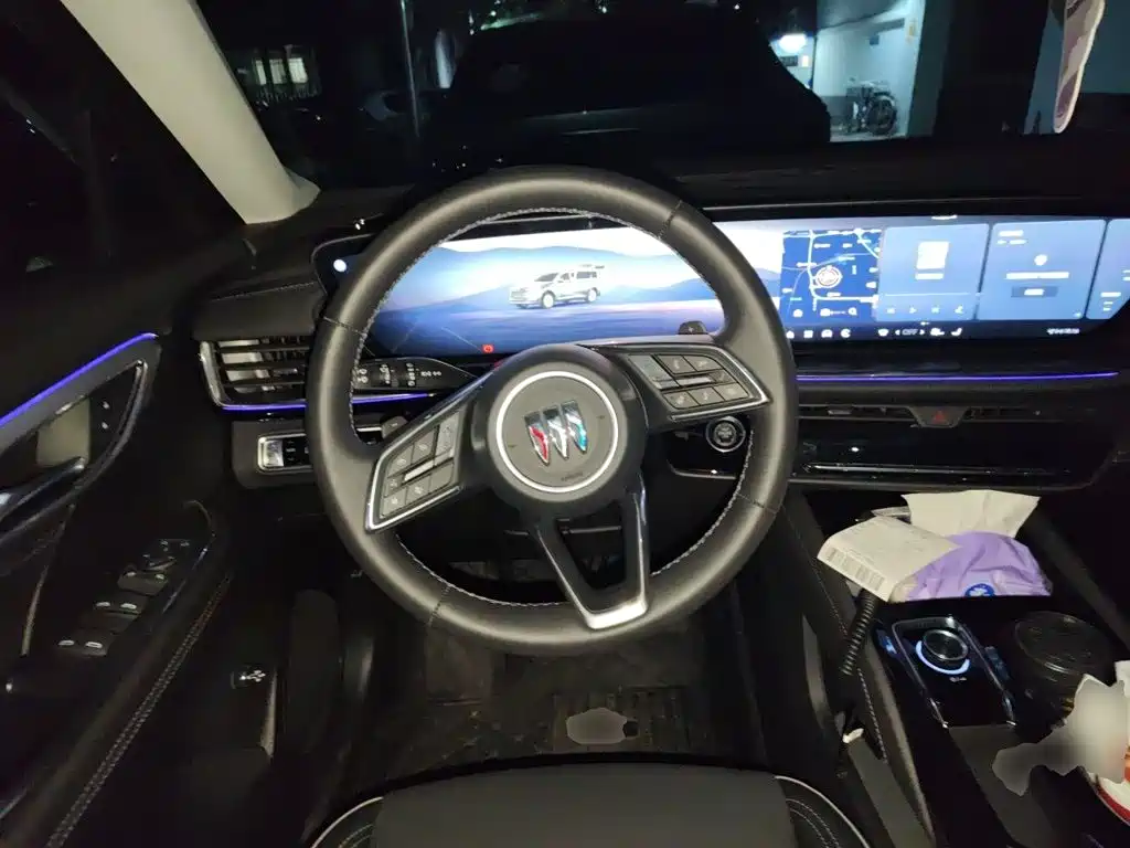 Buick Envision Plus — миниатюра 11