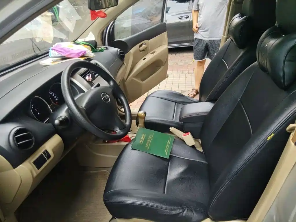 Nissan Livina — миниатюра 8