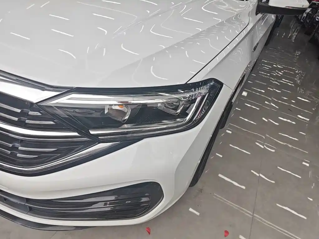 Volkswagen Sagitar — миниатюра 24