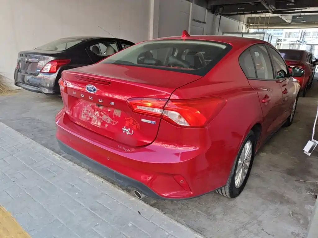 Ford Focus — миниатюра 7