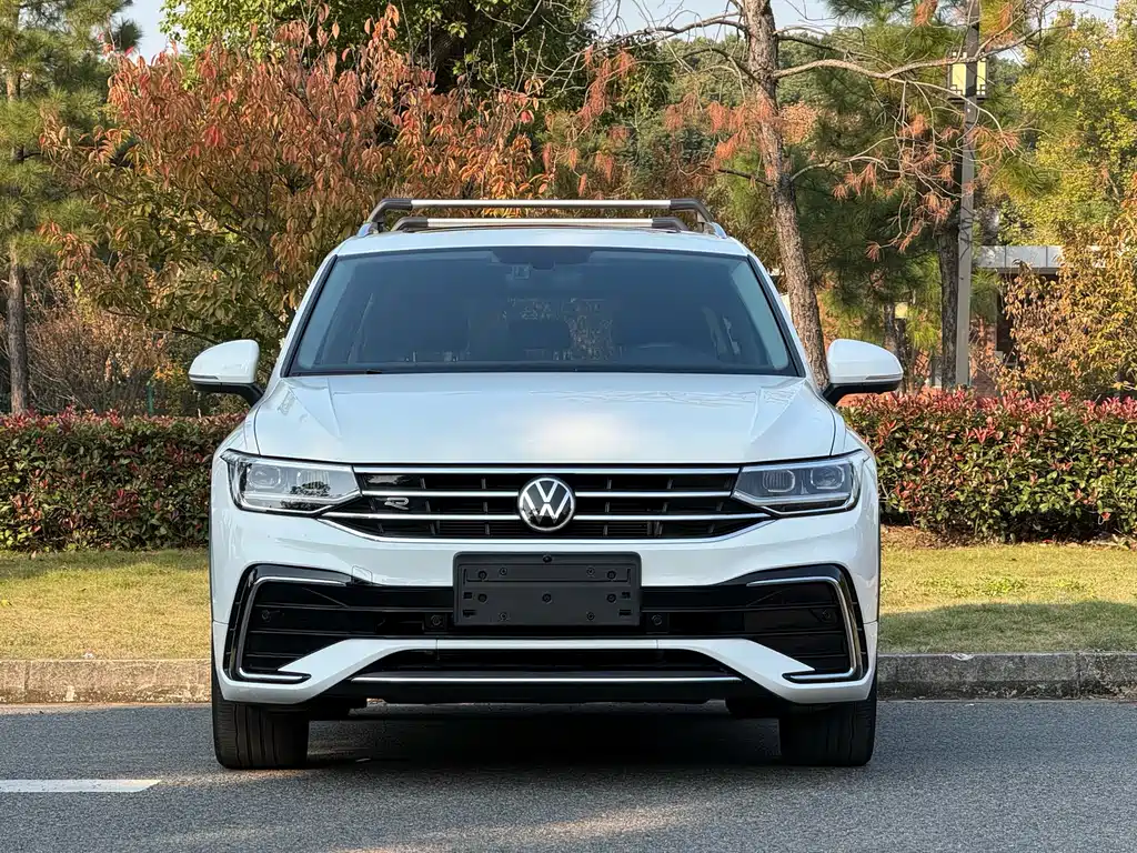 Volkswagen Tiguan L L 2022 330TSI AT R-Line