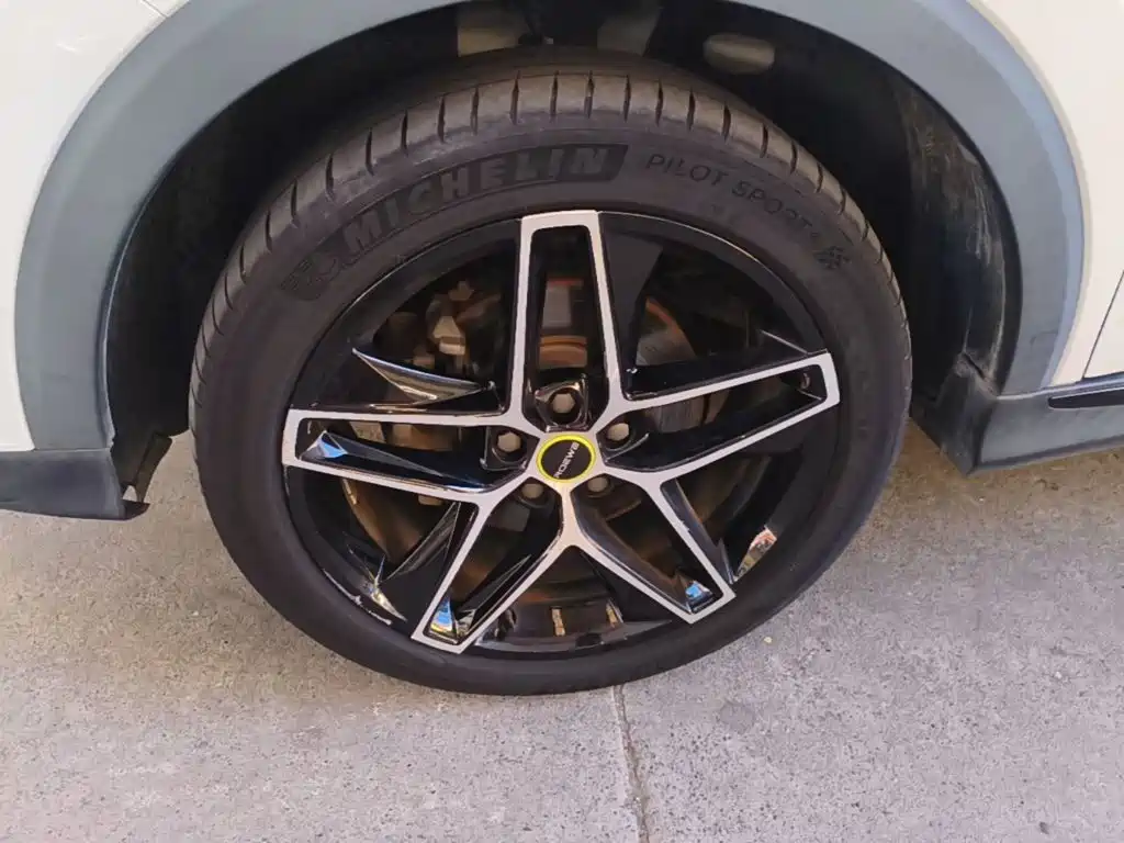 Roewe RX5 — миниатюра 23
