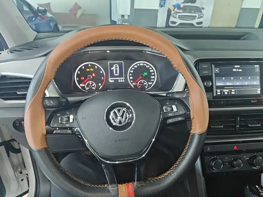 Volkswagen T-Cross — миниатюра 11