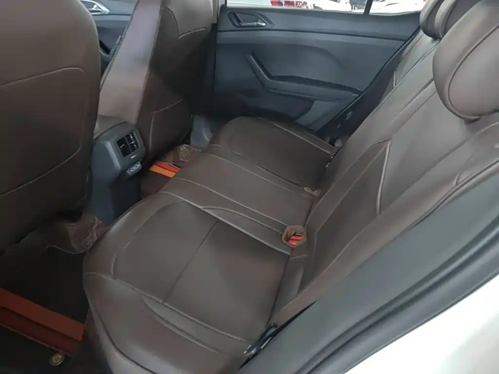 Volkswagen T-Cross — миниатюра 17
