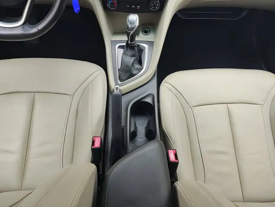 Buick Excelle — миниатюра 16