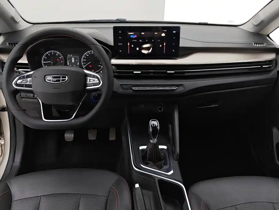 Geely Vision X3 — миниатюра 12