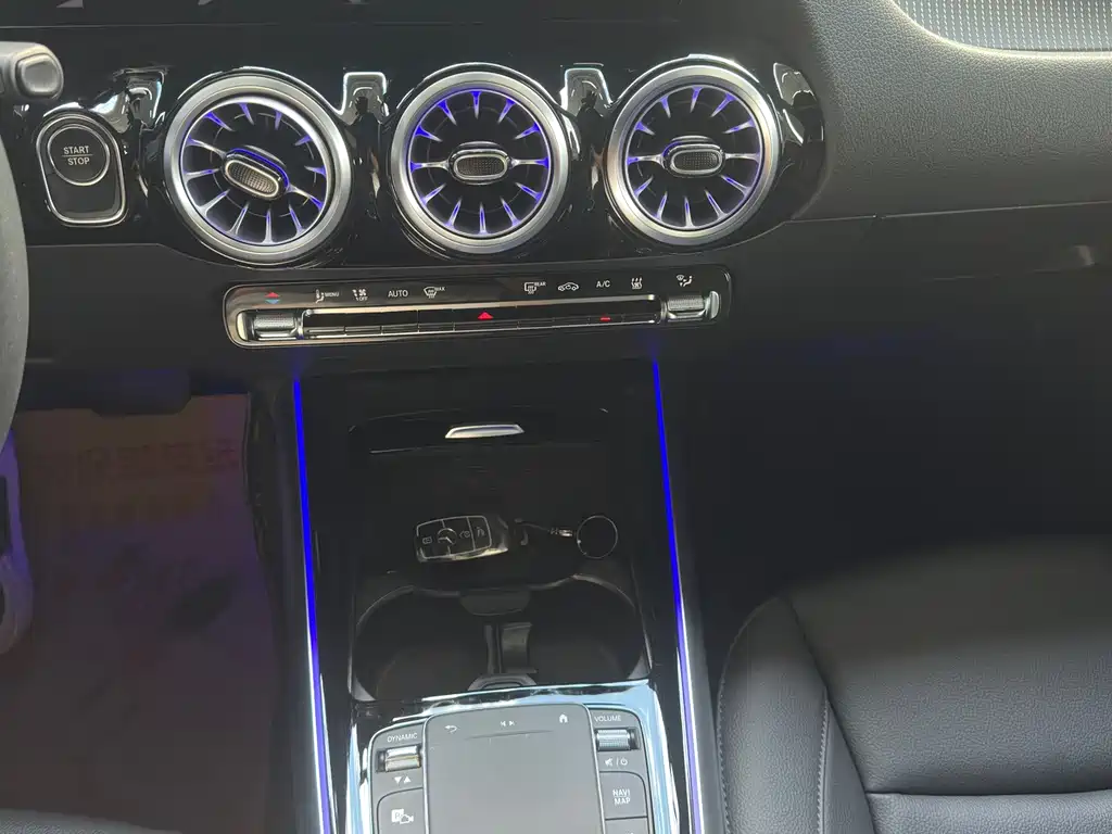 Mercedes-Benz EQA — миниатюра 8