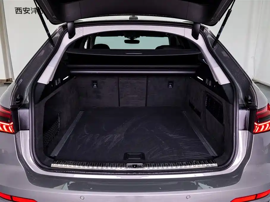 Audi A6 2022 Avant 40 TFSI Luxury