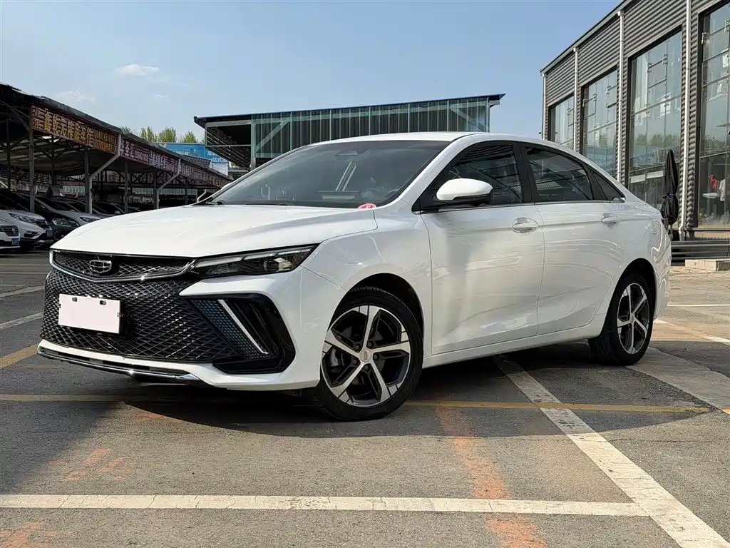 Geely Emgrand L 2022