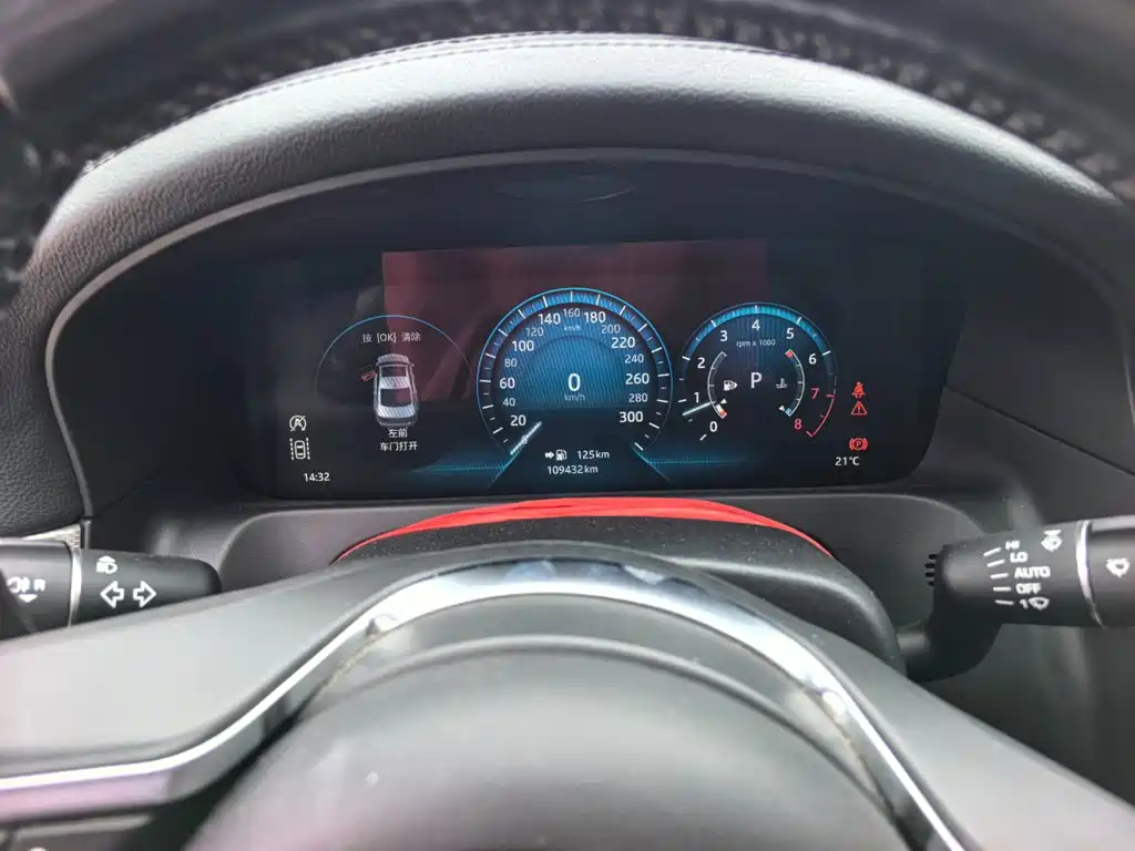 Jaguar XFL — миниатюра 13