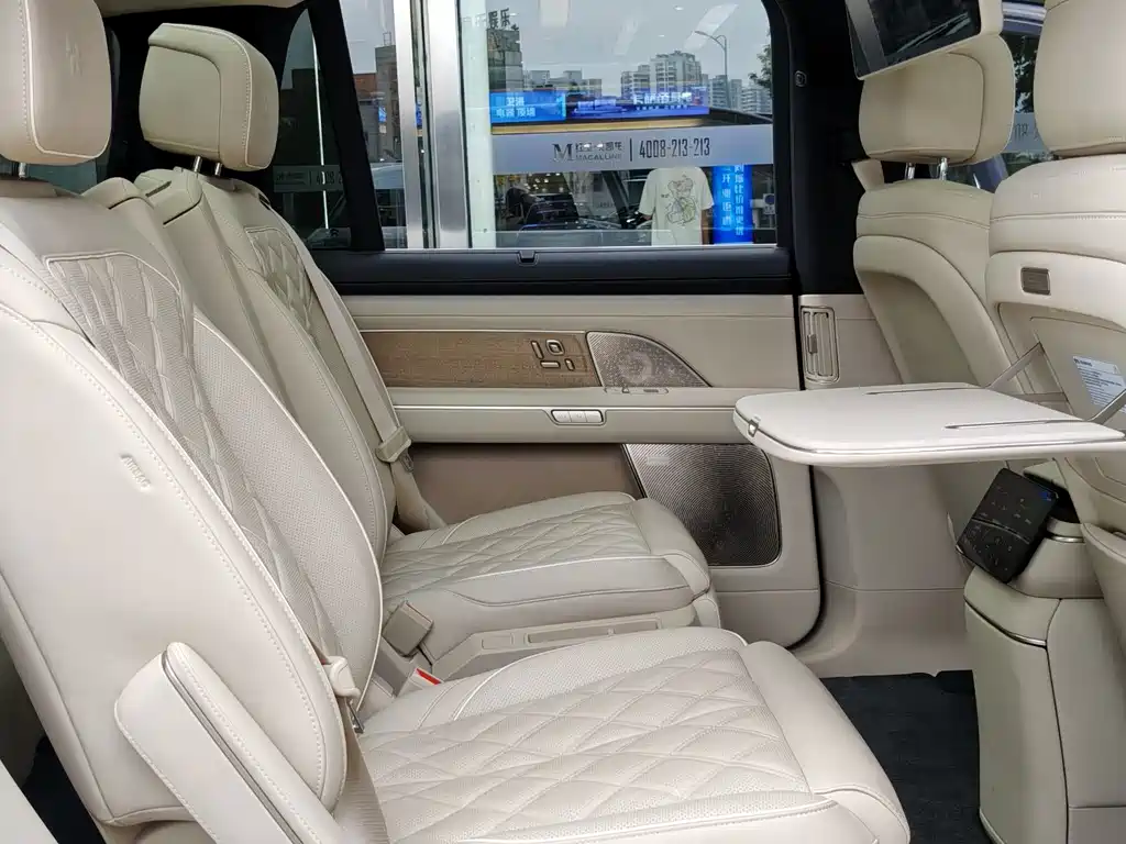 NIO ES8 — миниатюра 19