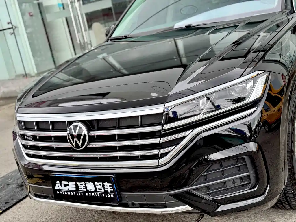 Volkswagen Touareg — миниатюра 7