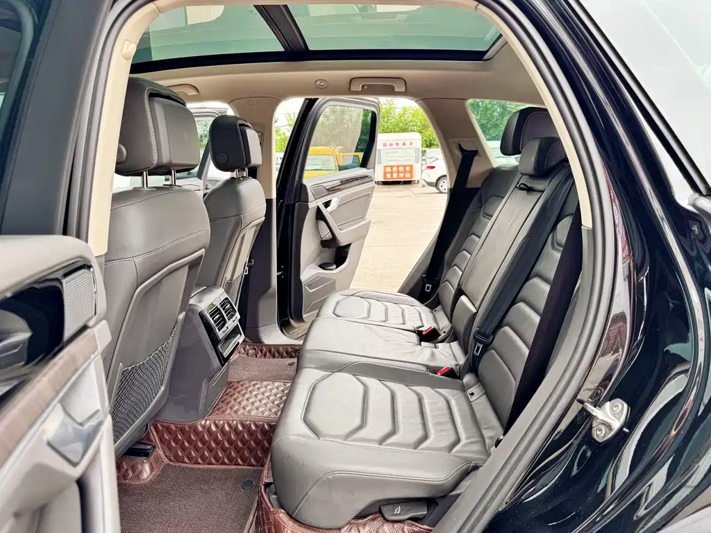 Volkswagen Touareg — миниатюра 18