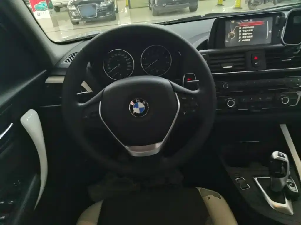 BMW 1 Series (Import) — миниатюра 11
