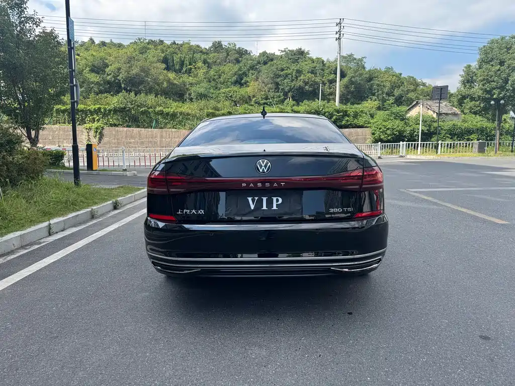 Volkswagen Passat — миниатюра 7