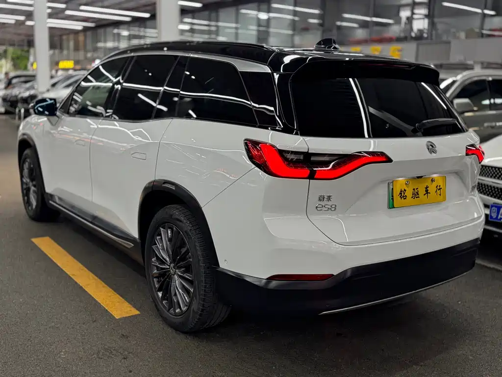 NIO ES8 — миниатюра 4
