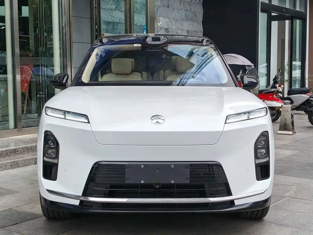 NIO ES8 — миниатюра 2