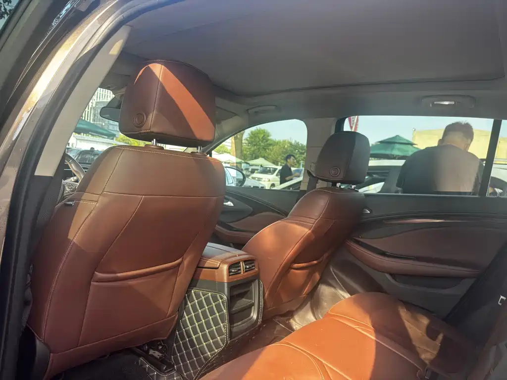 Buick Envision Plus — миниатюра 15