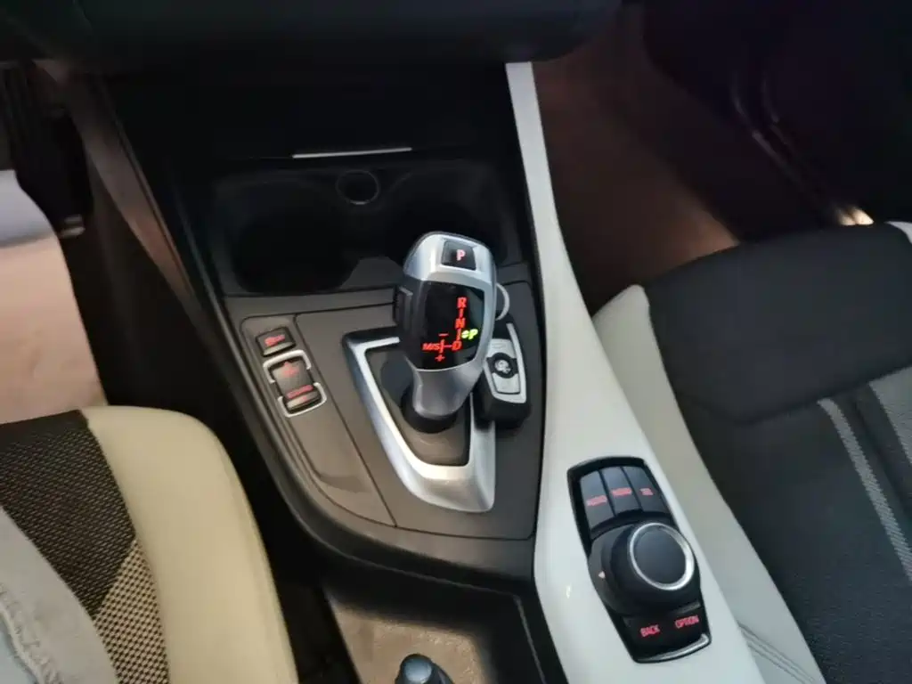 BMW 1 Series (Import) — миниатюра 14