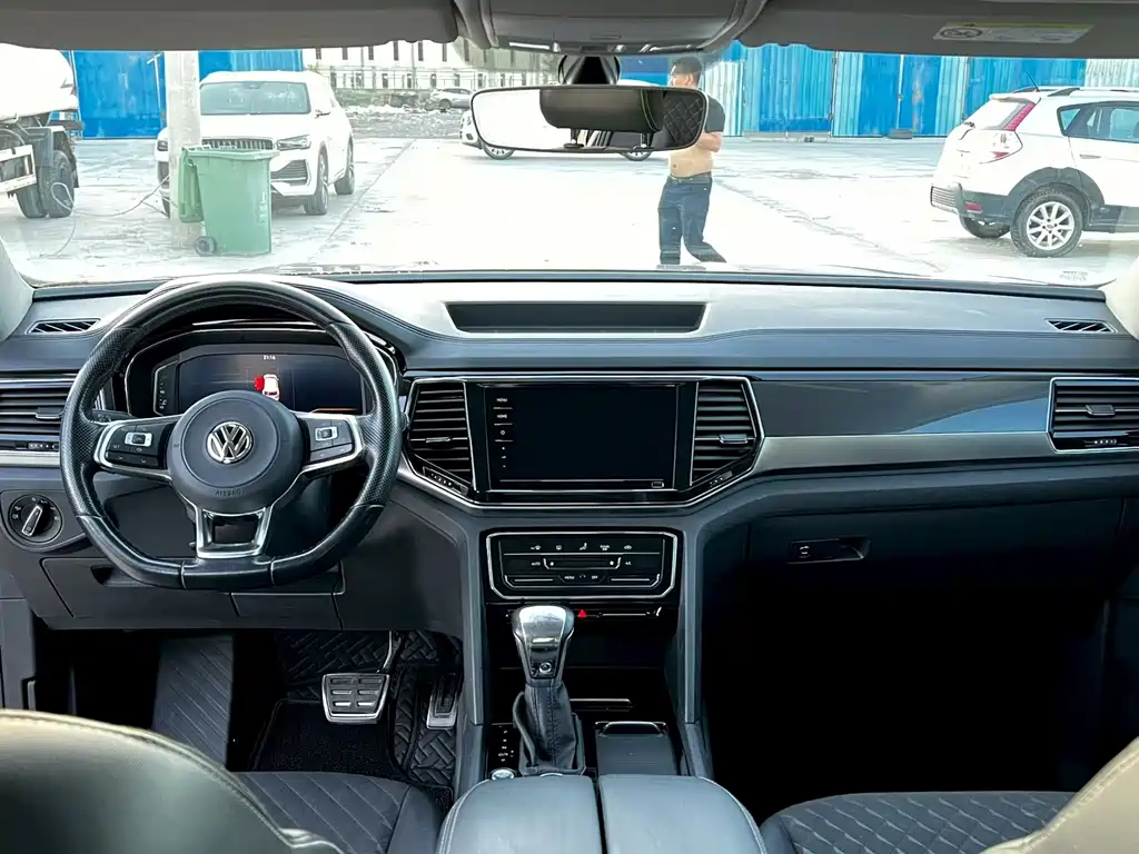 Volkswagen Teramont — миниатюра 5