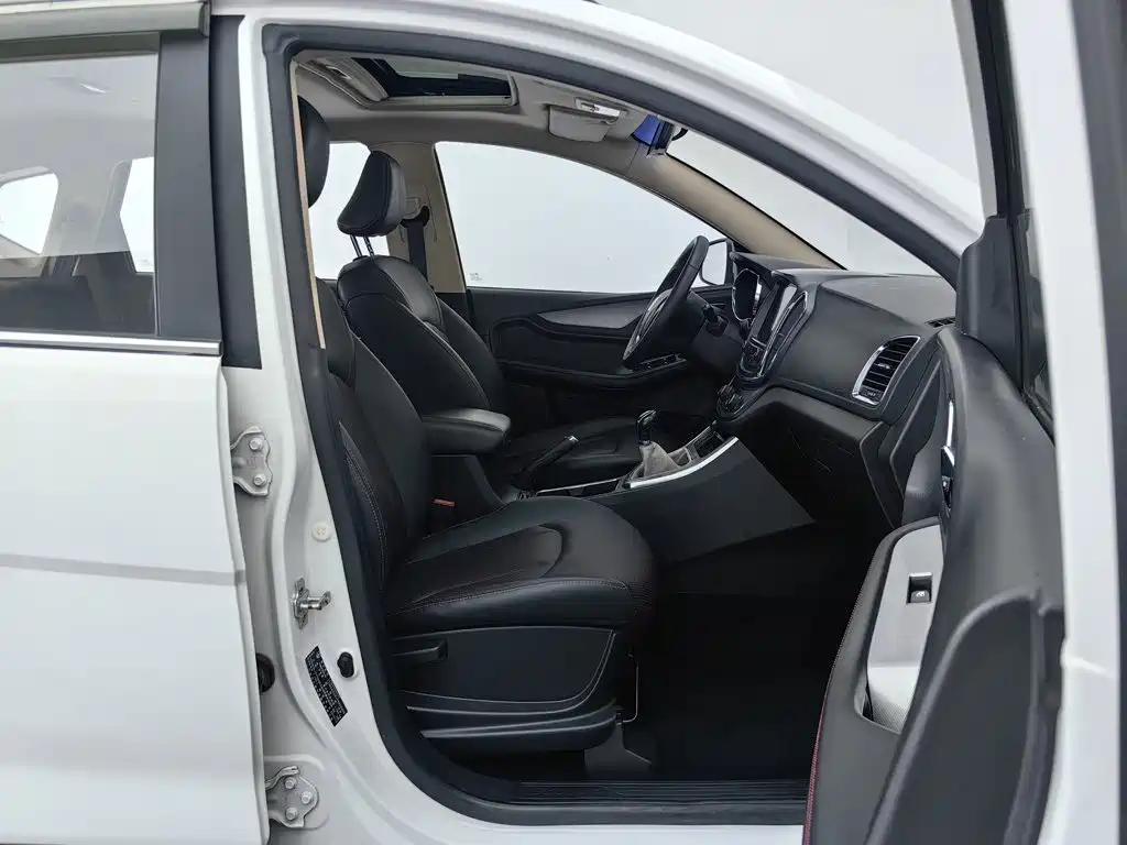 Baojun 560 — миниатюра 23