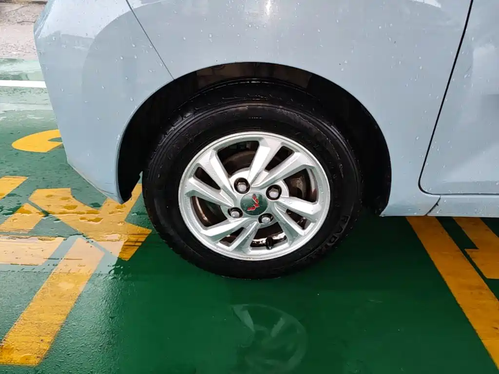 Wuling MINIEV — миниатюра 23
