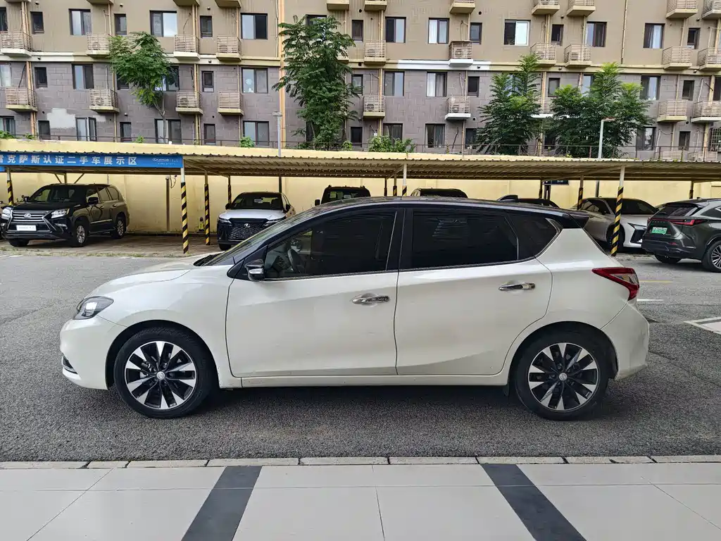 Nissan Tiida — миниатюра 3