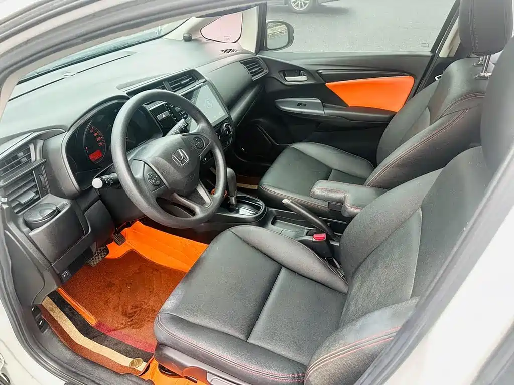 Honda Fit — миниатюра 7