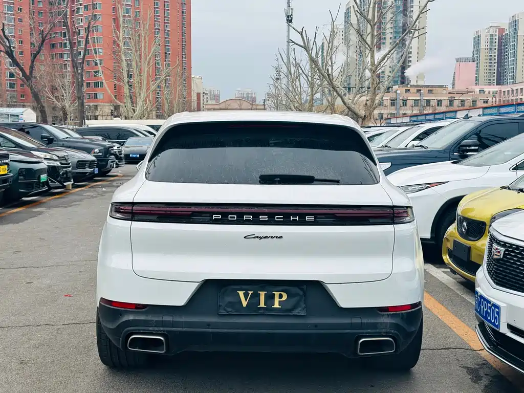PORSCHE CAYENNE