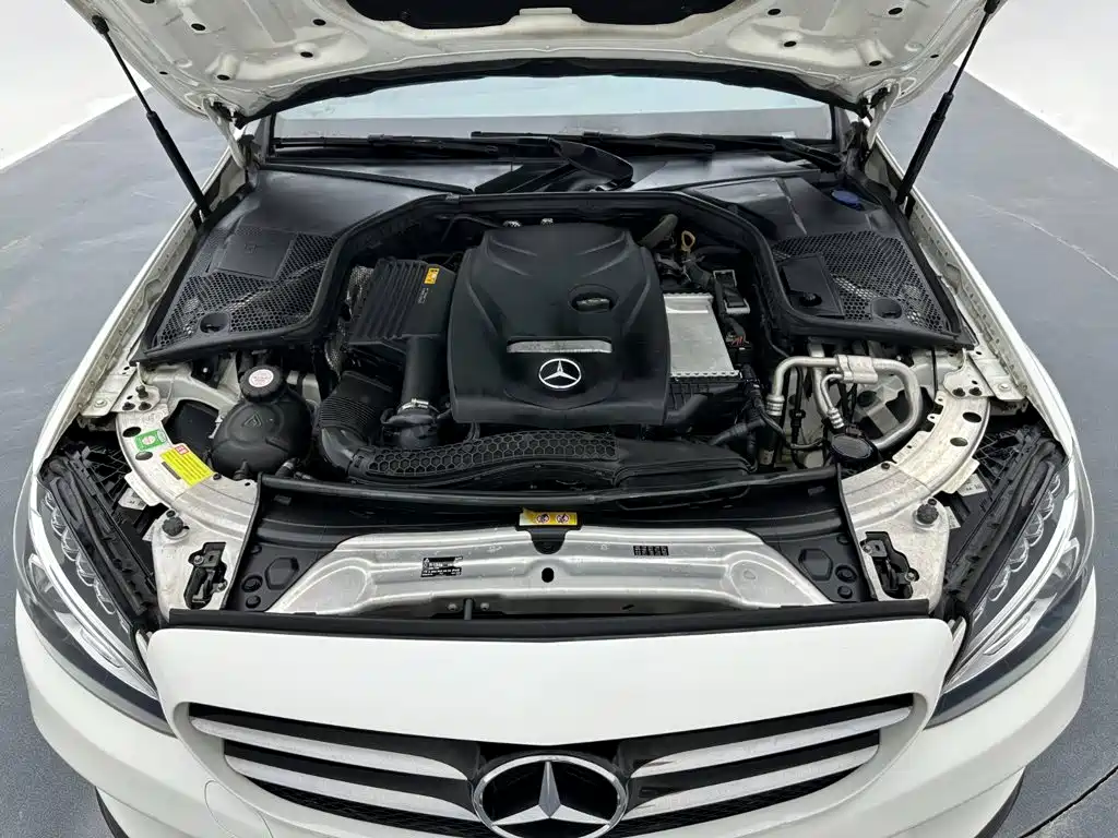 Mercedes-Benz C-Class — миниатюра 16