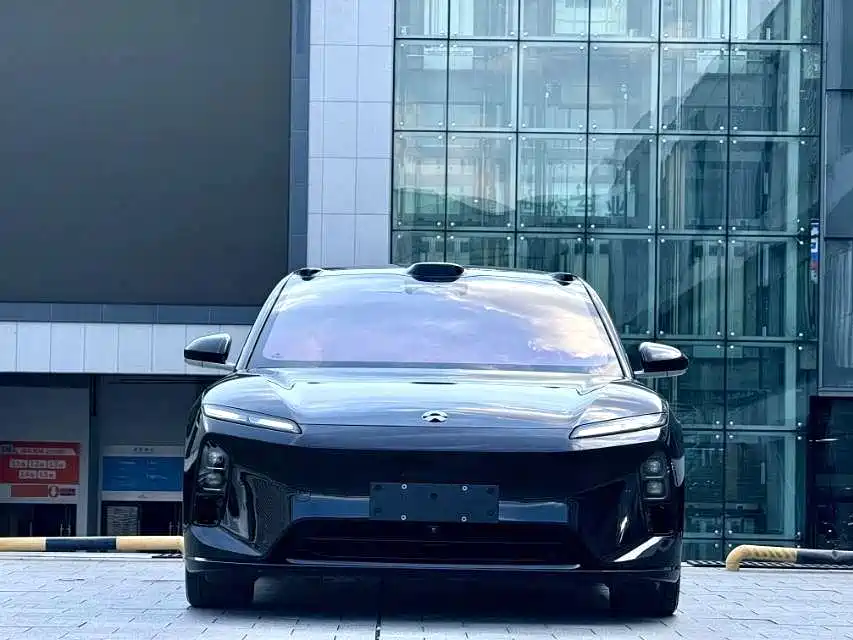 NIO ET5T — миниатюра 2