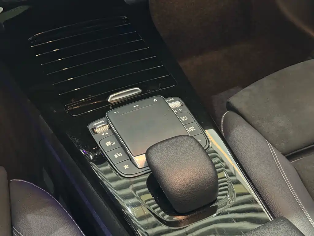 Mercedes-Benz A-Class — миниатюра 12