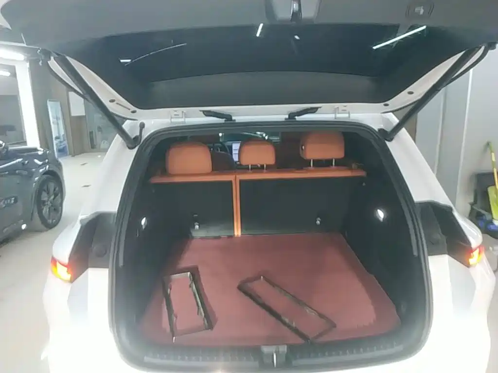 Li Auto Li L6 — миниатюра 19