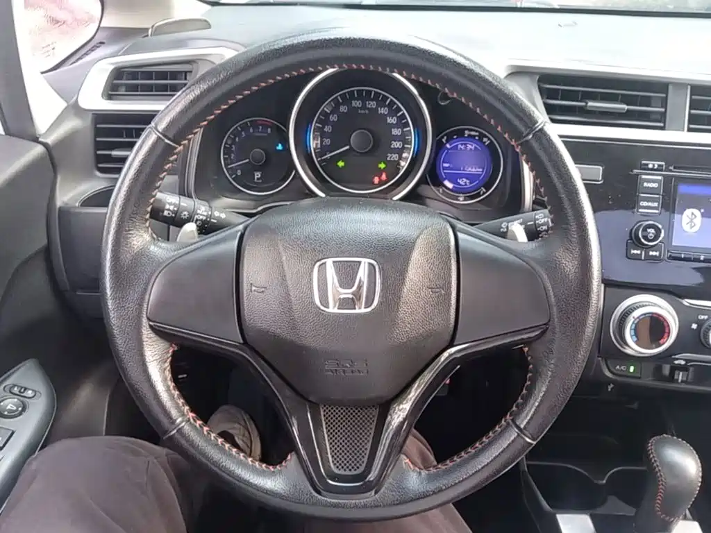 Honda Fit — миниатюра 11
