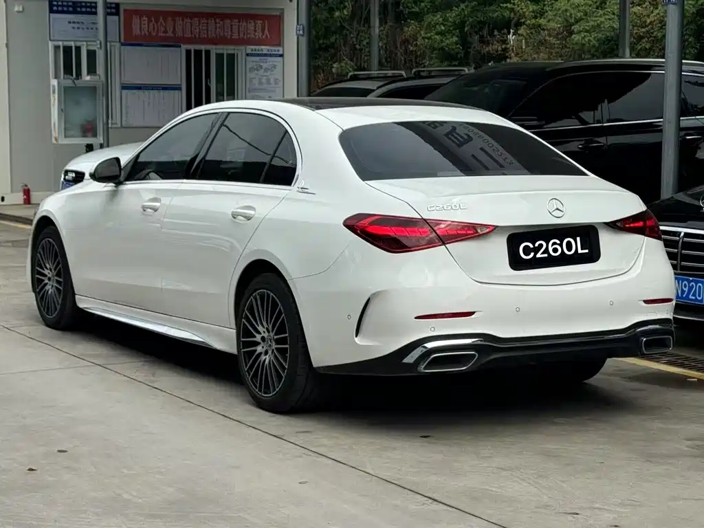 Mercedes-Benz C-Class — миниатюра 4
