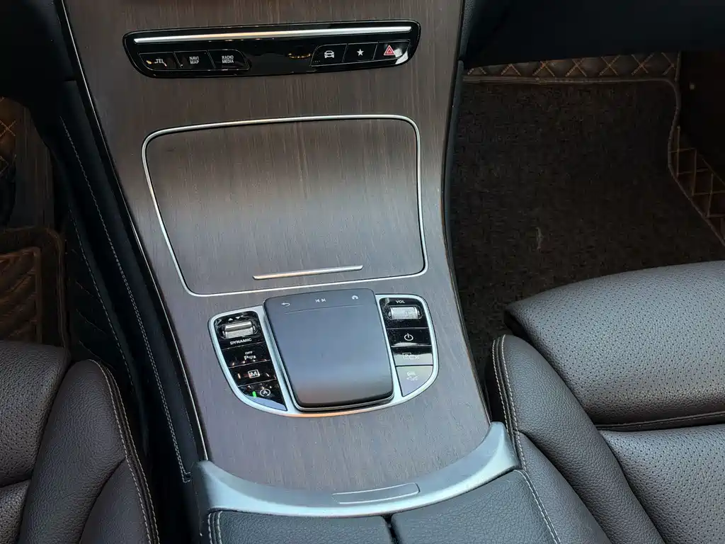 Mercedes-Benz GLC — миниатюра 15