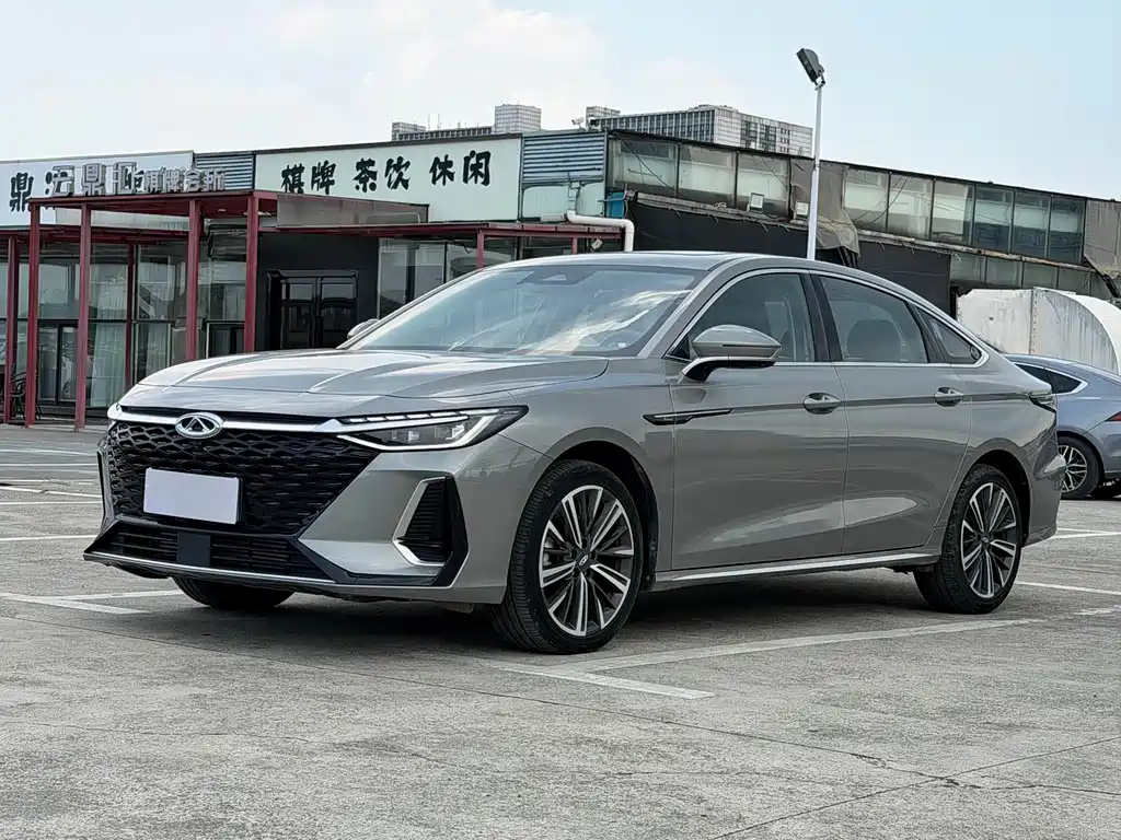 Chery Arrizo 8